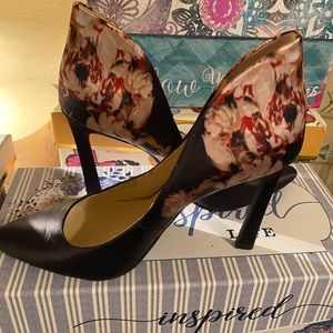 Jessica Simpson Pumps